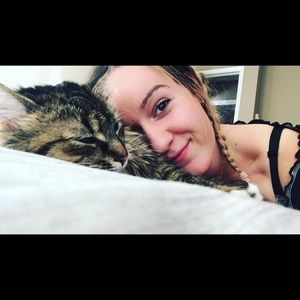 Meet your Posher, Julia